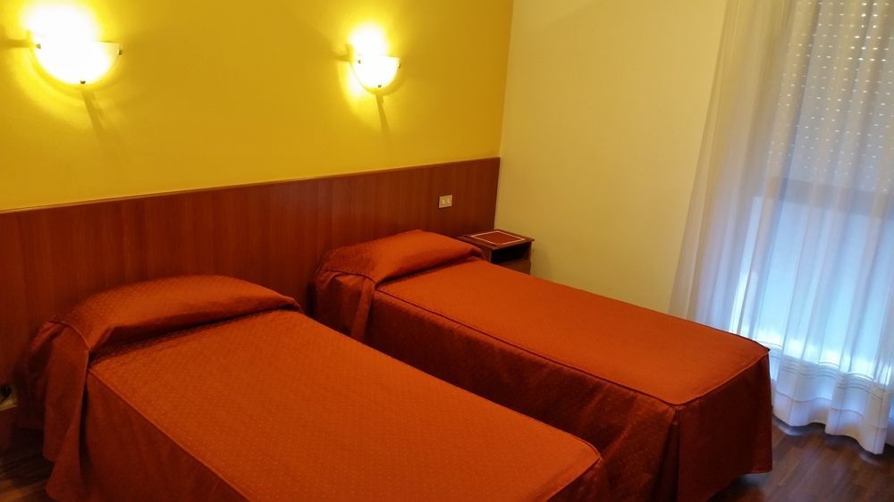 Le Colombelle Hotel Sant'Angelo  Exterior photo